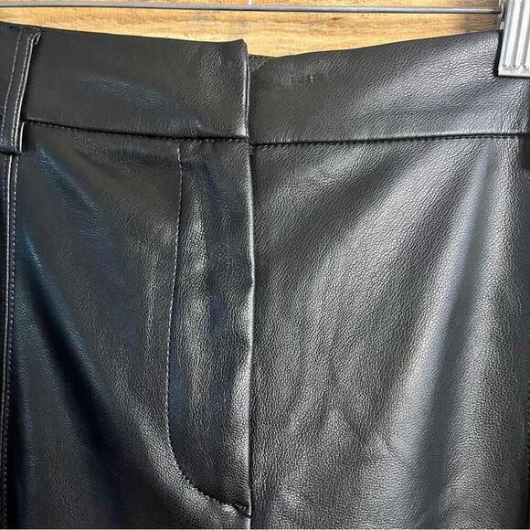 7 For All Mankind Black Faux Leather Crops Size Large - Picture 5 of 10